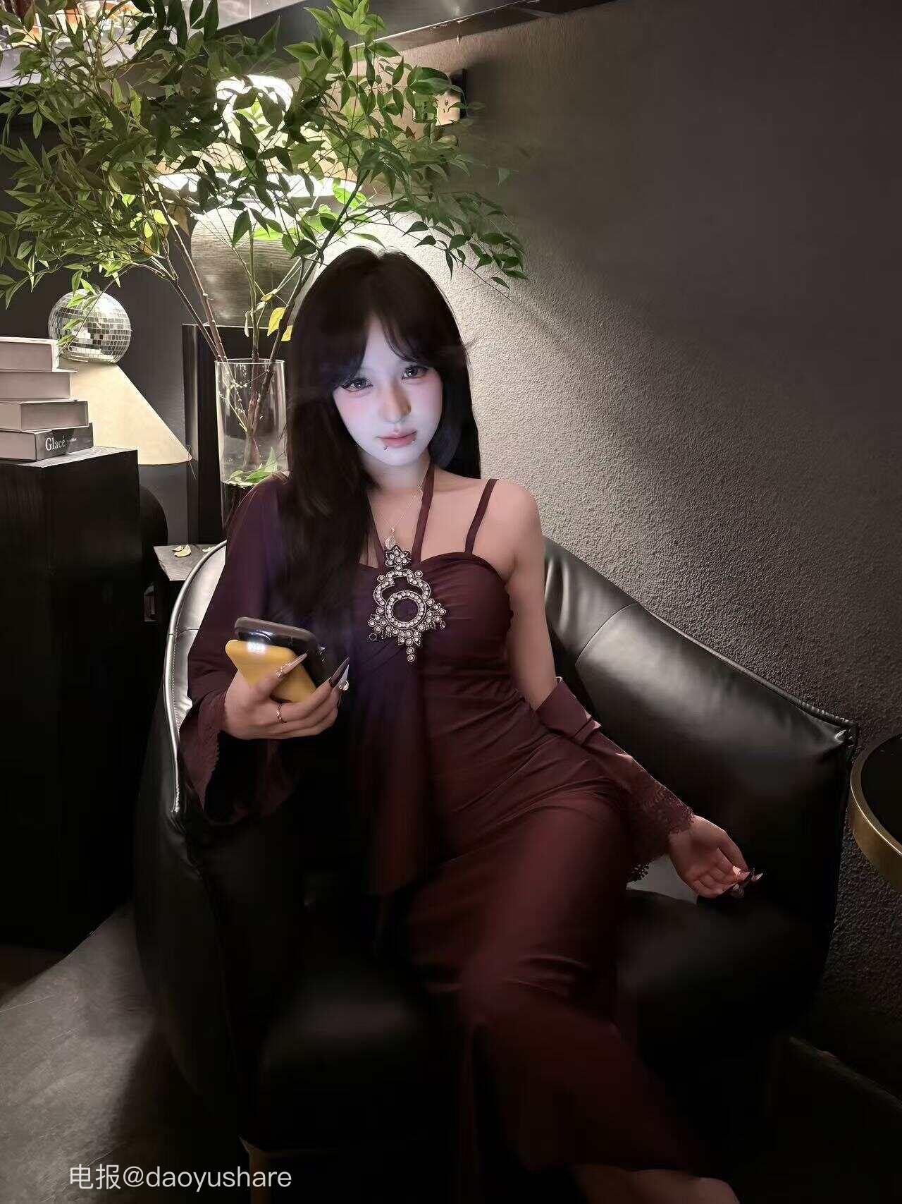 【在线看】抖音 受气包 秘语空间 NO.001期 【14P9V】-51微密