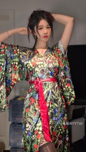 【在线看】抖音 轩子巨二兔 秘语空间 NO.009期 【36P】-51微密